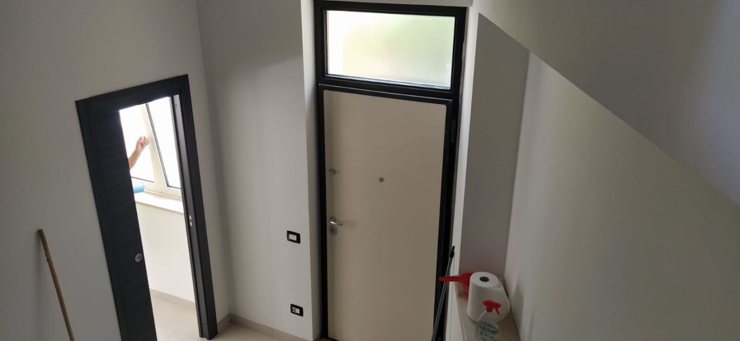 Fabbricato uso ufficio - MEGA SERVICE IMMOBILIARE