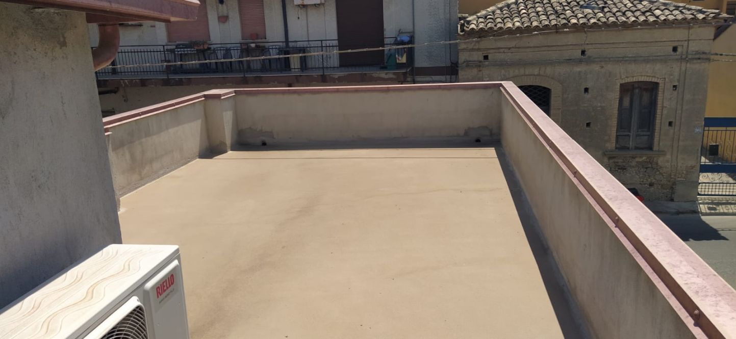 Fabbricato uso ufficio - MEGA SERVICE IMMOBILIARE