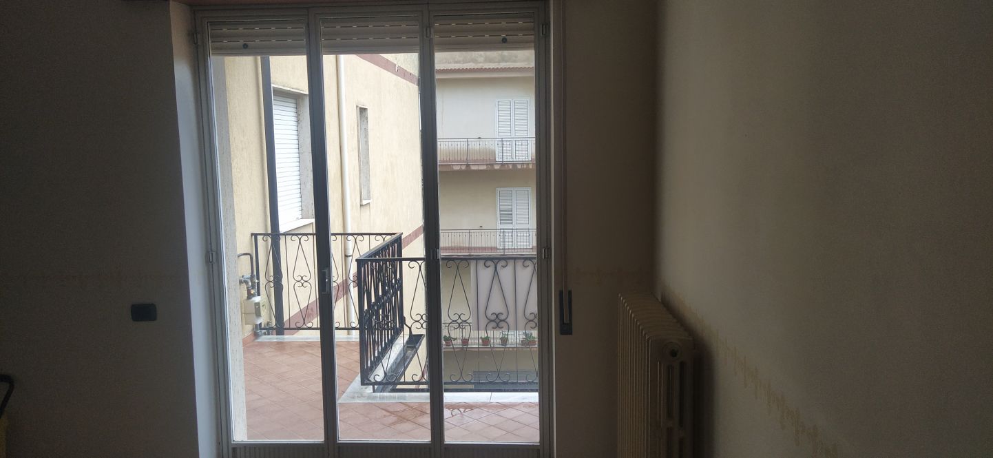 In vendita comodo appartamento con ascensore - MEGA SERVICE IMMOBILIARE
