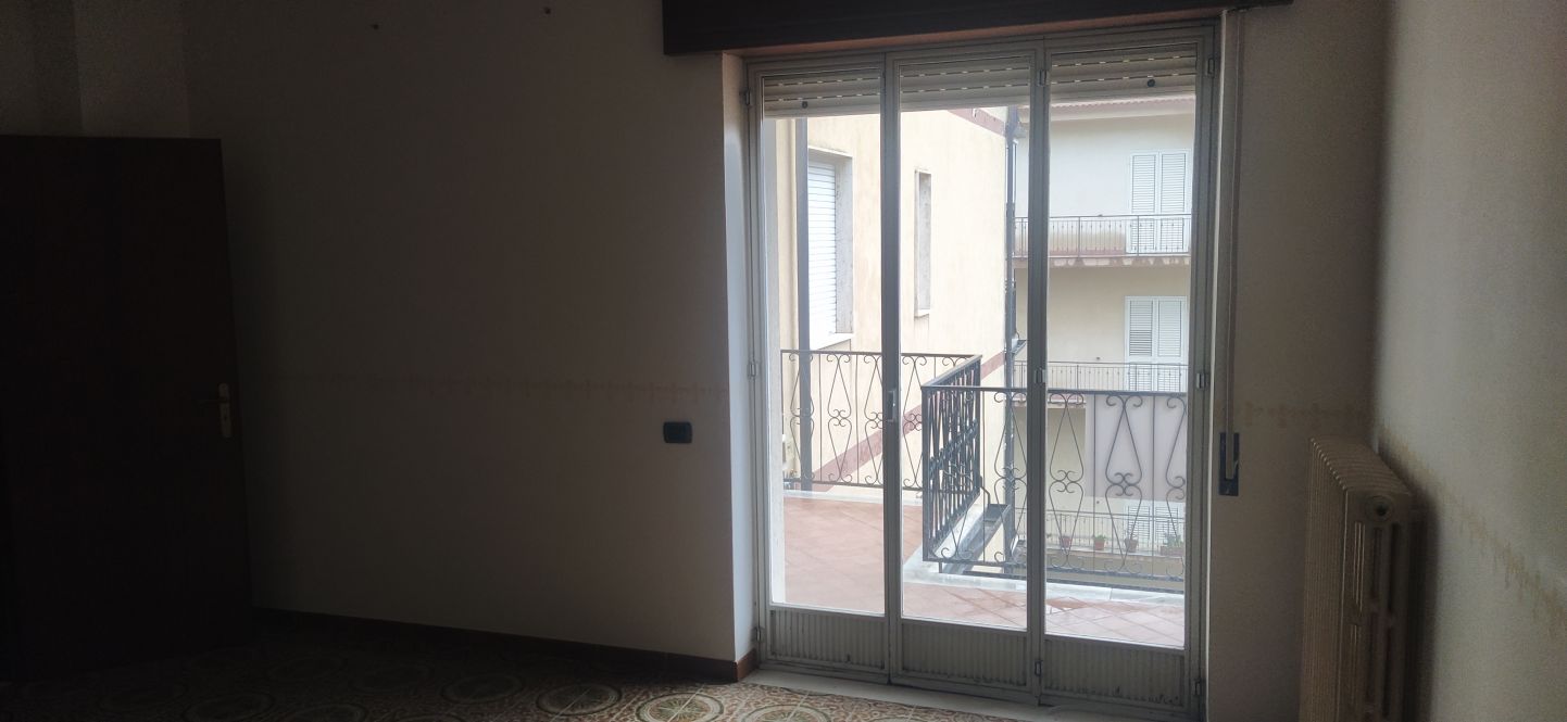 In vendita comodo appartamento con ascensore - MEGA SERVICE IMMOBILIARE