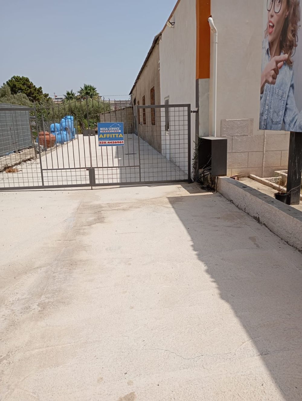 Magazzino deposito merci - MEGA SERVICE IMMOBILIARE